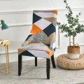 Elastyczny pokrowiec na krzesło z zakrzywionym oparciem - Triangles III.jpg