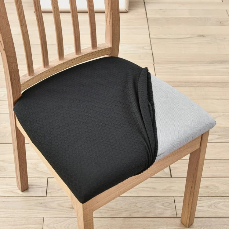 Żakardowy pokrowiec na siedzisko krzesła - diament - TOTALLY BLACK.jpg