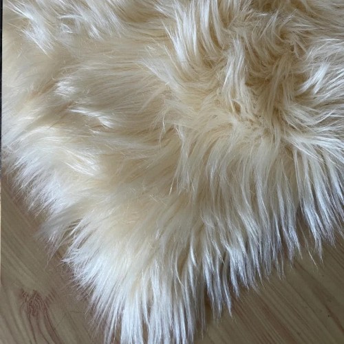 Dywan pluszowy - miękki - do salonu - Żółtawy.jpeg