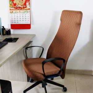 Żakardowy pokrowiec na krzesło biurowe IKEA - MARKUS - diamante - COCONUT