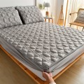 Pikowany pokrowiec na materac - SZARA KOŃCZYNKA.jpeg