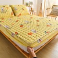 Pikowany pokrowiec na materac - MARCHEWKI.jpeg