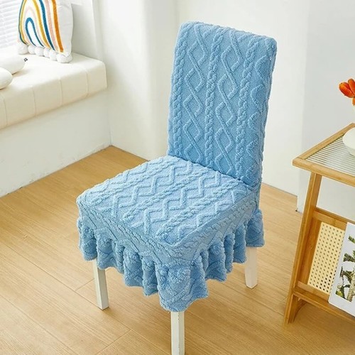 Żakardowy pokrowiec na krzesło z falbaną - Warkocz - Niebieski.jpeg