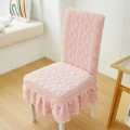Żakardowy pokrowiec na krzesło z falbaną - Warkocz - Różowy.jpeg