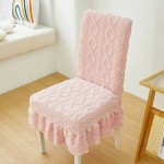 Żakardowy pokrowiec na krzesło z falbaną - Warkocz - Różowy