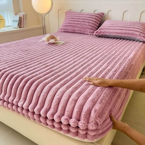 Pluszowy pokrowiec na materac - Rabbi - Crystalline Pink.jpeg