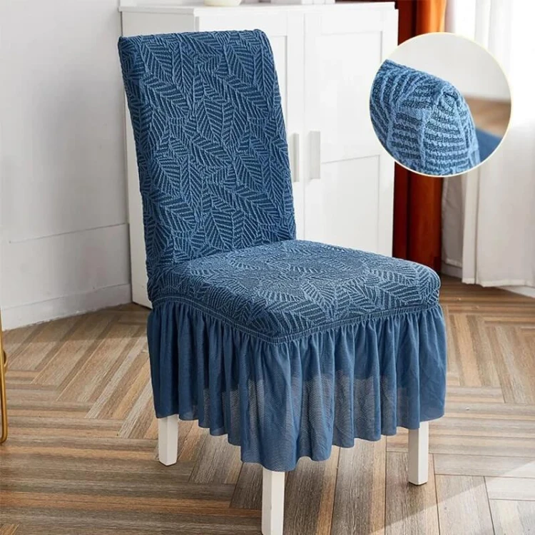 Żakardowy pokrowiec na krzesło z falbaną - leavo - FADED DENIM.jpeg