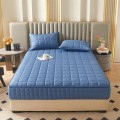 Pikowany pokrowiec na materac z zamkiem - Niebieski.jpeg