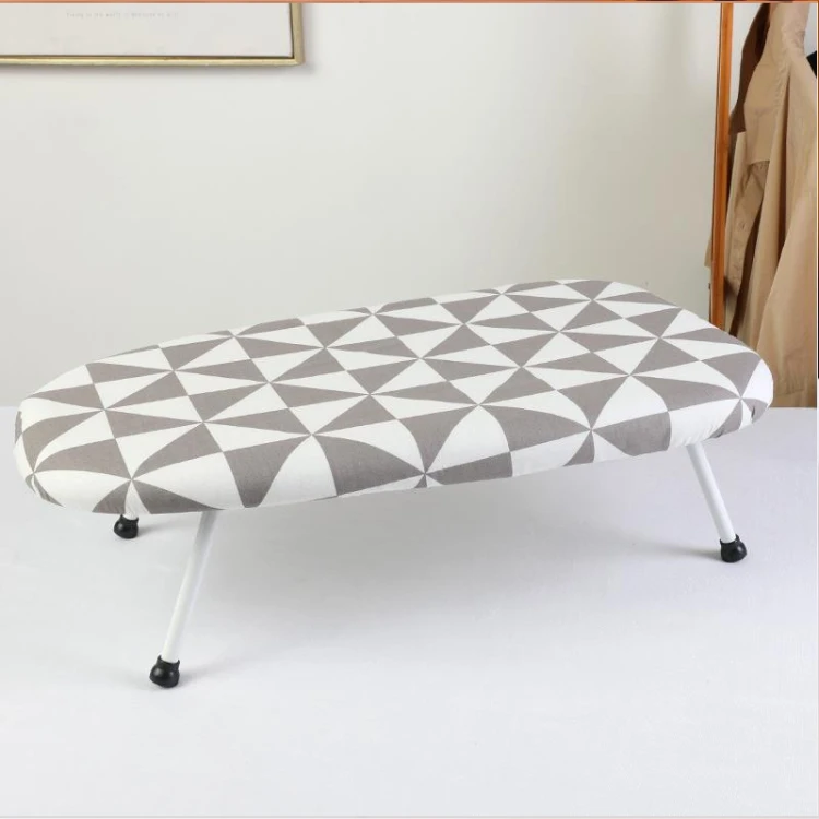 Pokrowiec na małą deskę do prasowania - 60x37cm - Geometrique.jpg