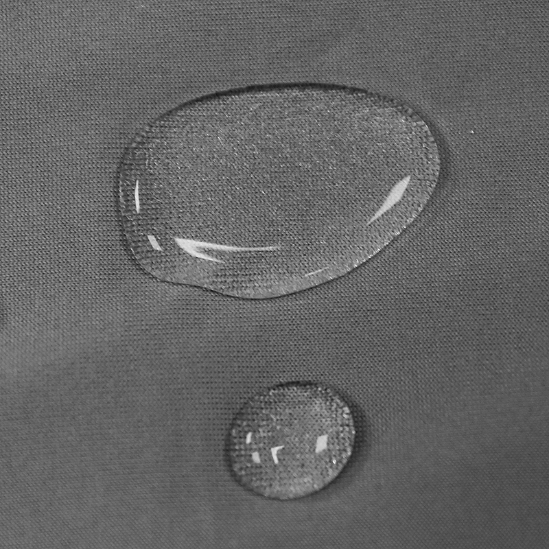 Wodooporny pokrowiec do jadalni